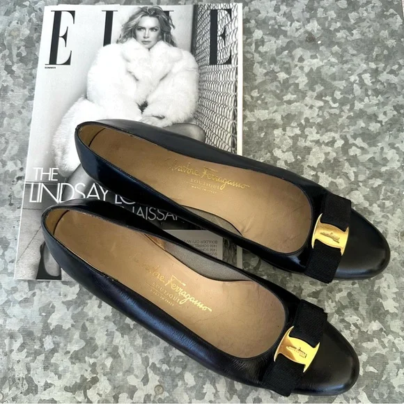 Salvatore Ferragamo Vara Bow Nero
Black 9.5 - Picture 10 of 15